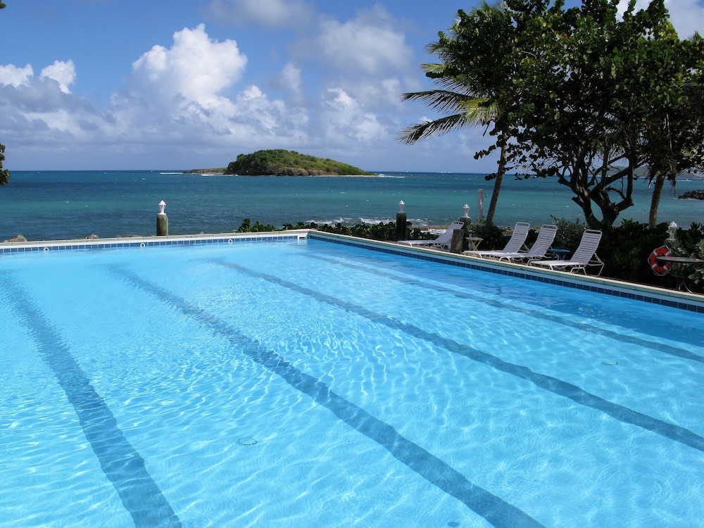 Tamarind Reef Resort Spa & Marina 47/50