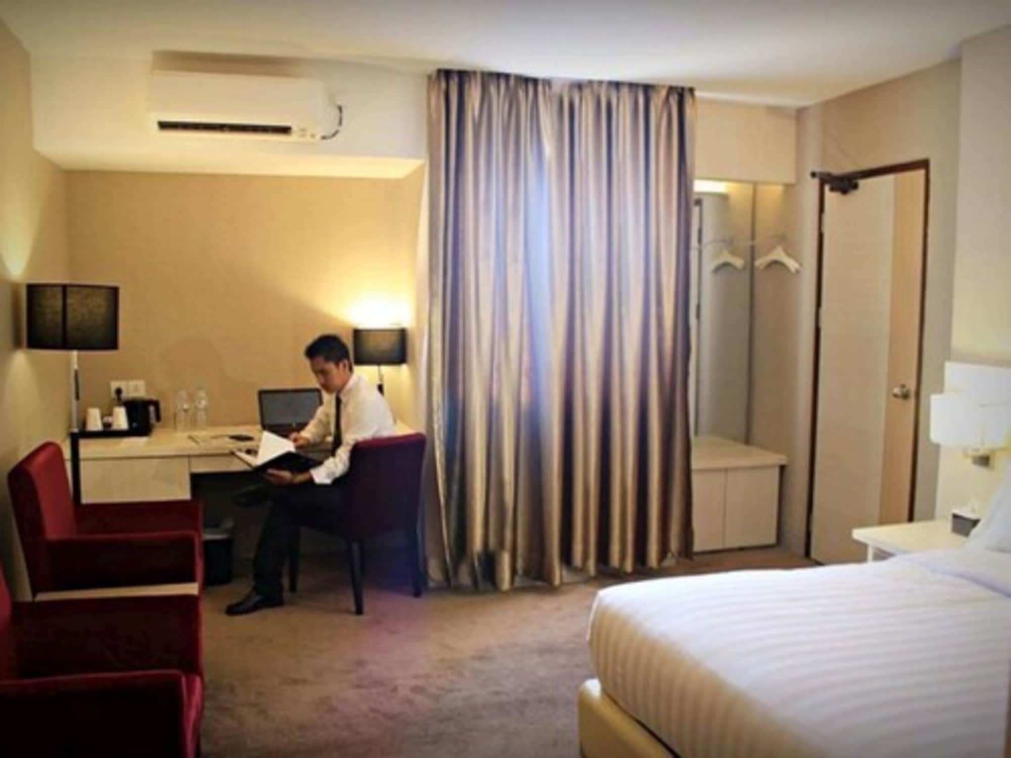 Junior Suite, King Bed