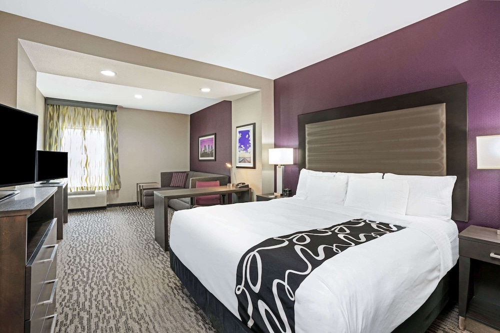 La Quinta Inn & Suites by Wyndham College Station South 18/64