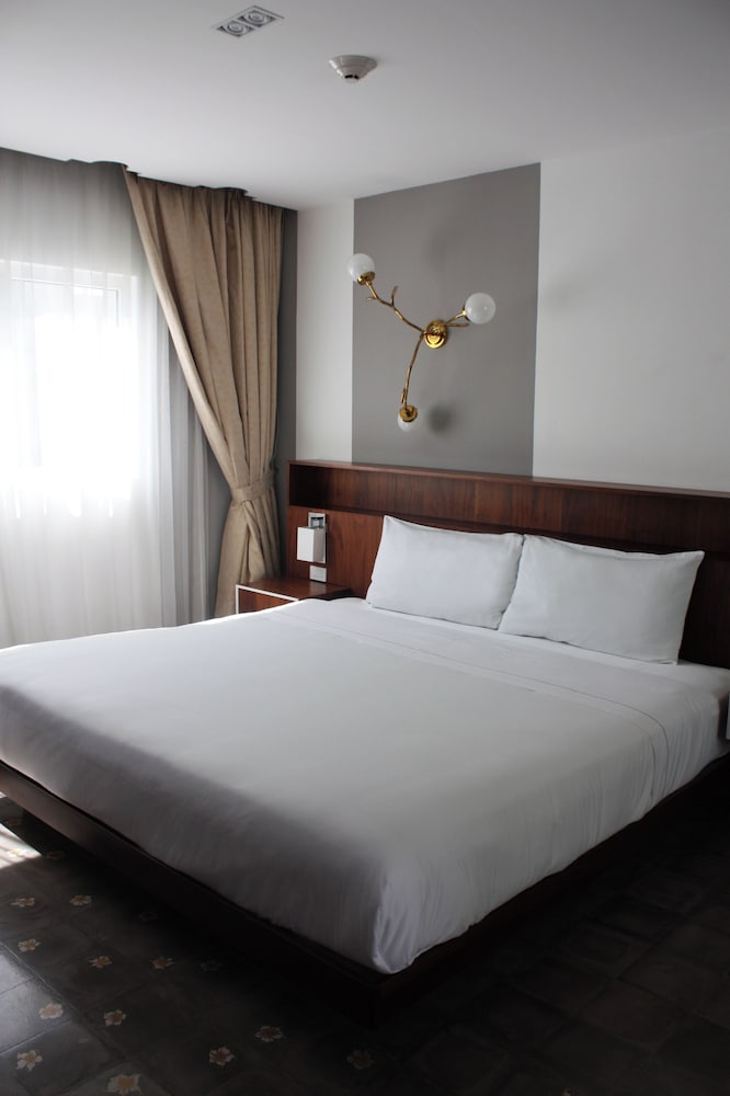 FLOR DE MAYO HOTEL AND RESTAURANT 16/47