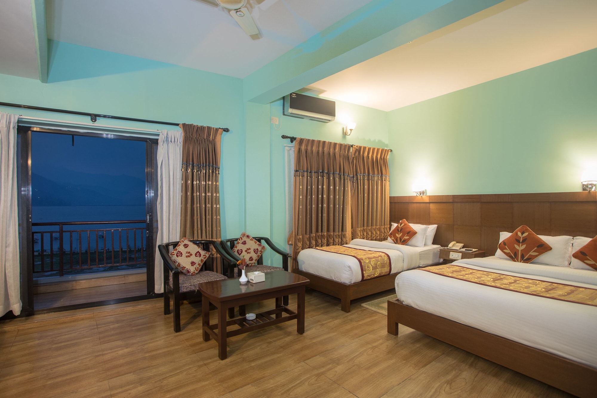 Superior, Double Bed, Lake View