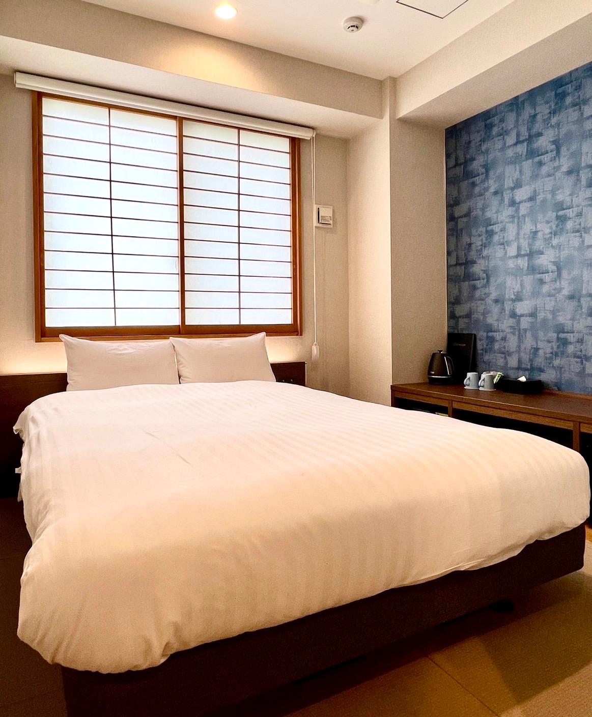JAPANESE, DOUBLE BED