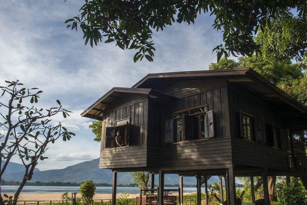 La Folie Lodge 2/50