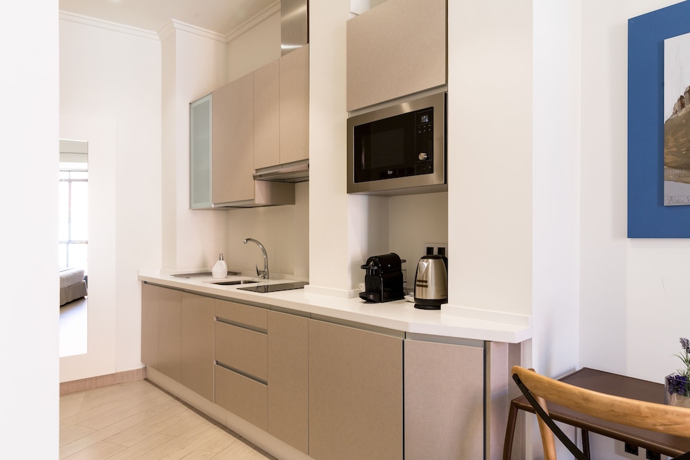 Welldone Cathedral Suites 49/50