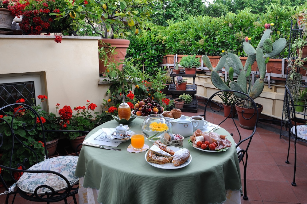 Hotel Farnese 53/69