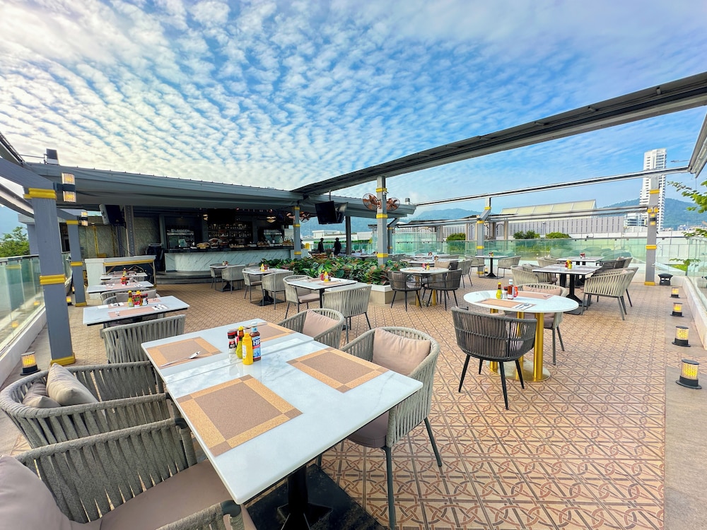 Clarian Hotel Beach Patong 32/49