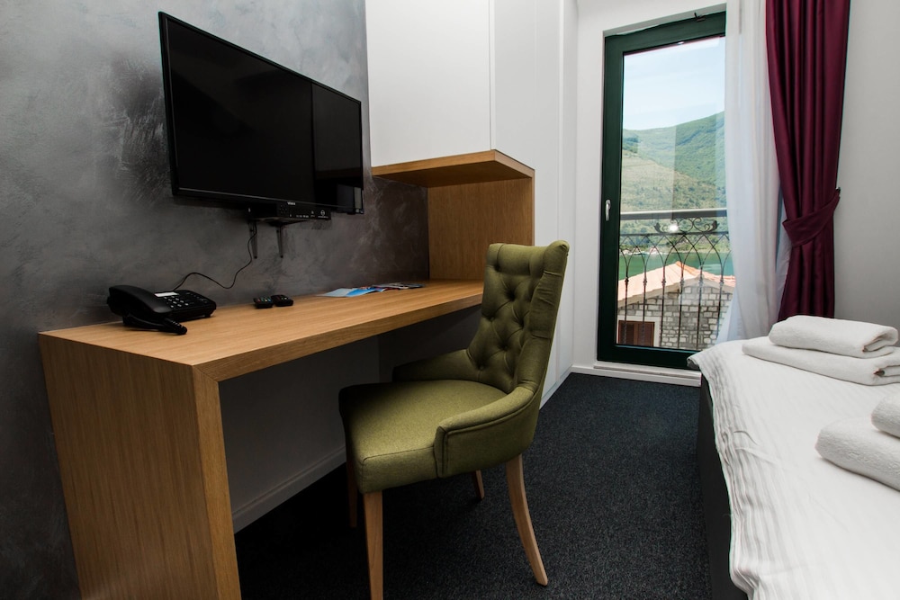 Hotel Alkima 32/50