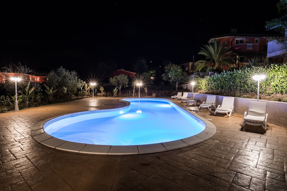 Borgo Italico 47/49