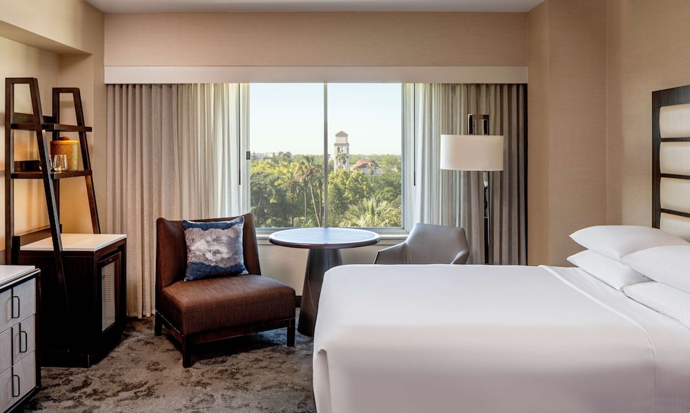 Hyatt Regency Sacramento 13/63