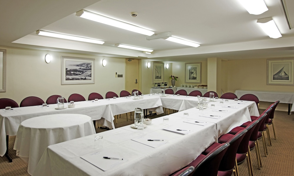 Coogee Sands Hotel And Apartments 53/65