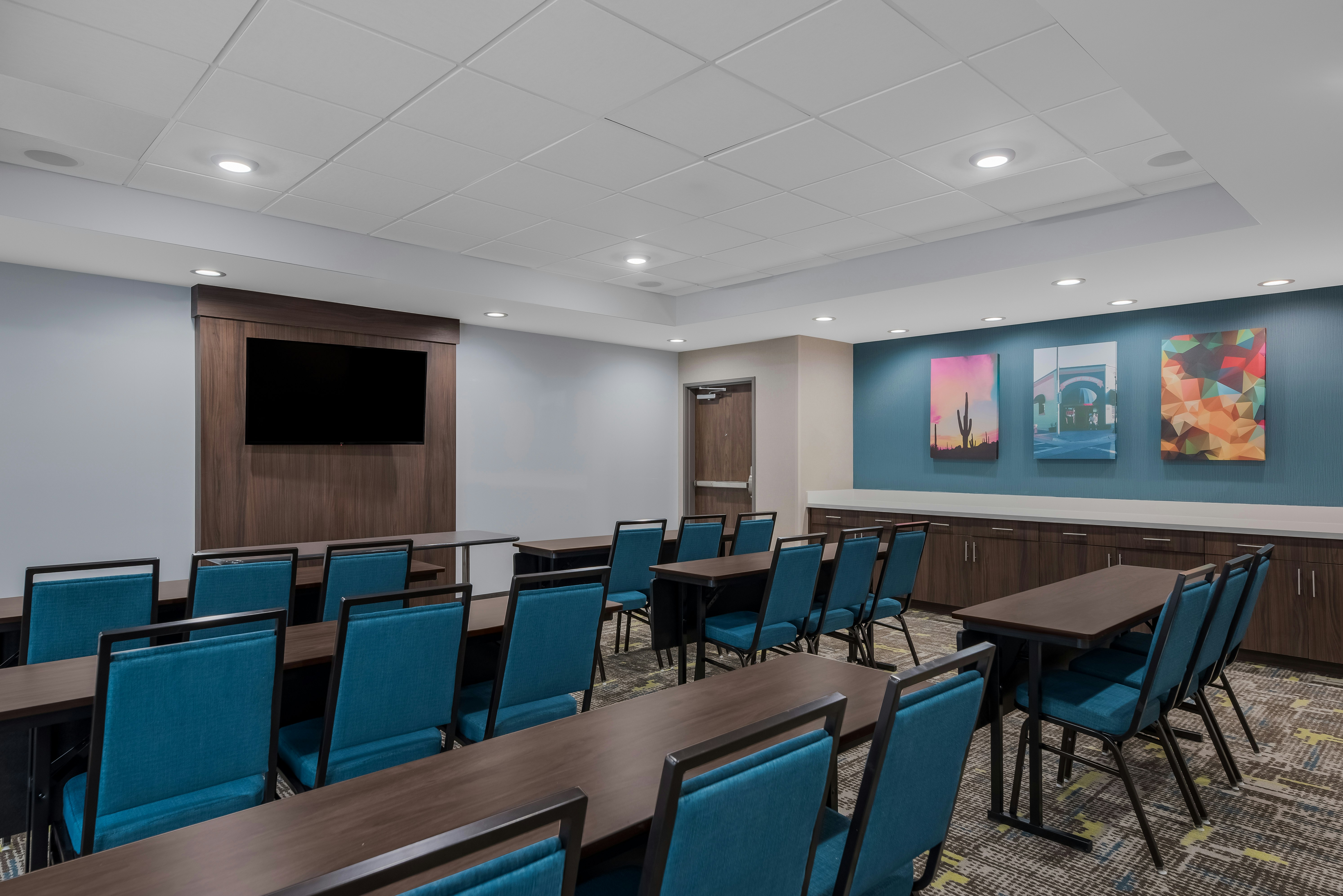 Hampton Inn Williams 19/24