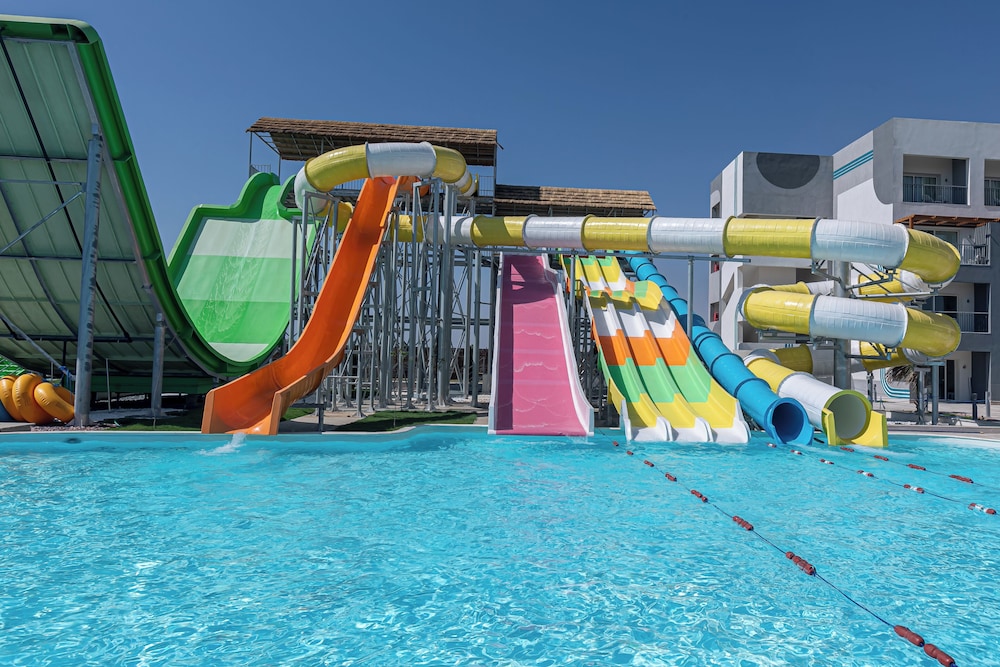Amwaj Beach Club Abu Soma 39/50