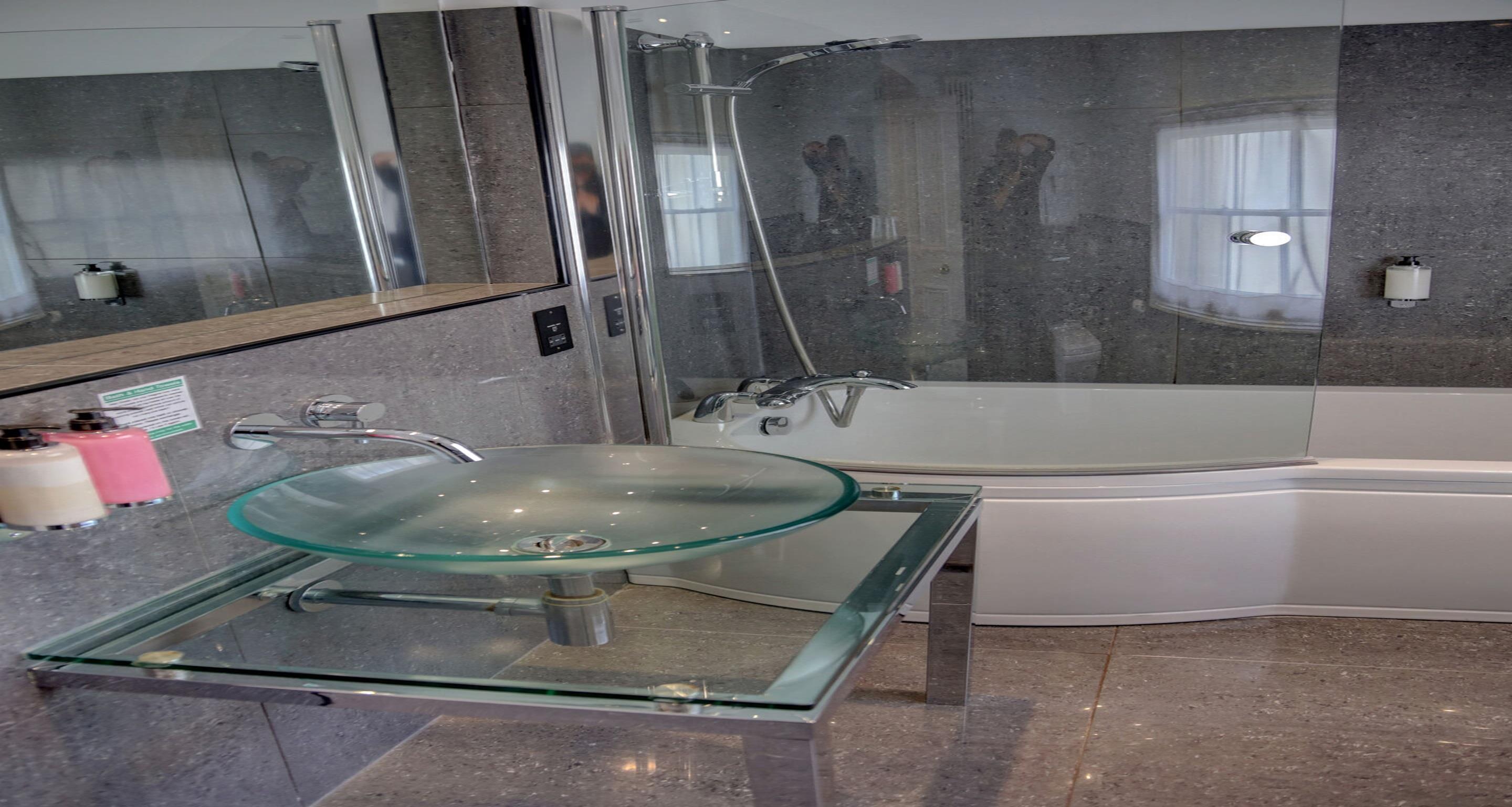غرفة بسريرين، Best Western Henbury Lodge Hotel 2/2
