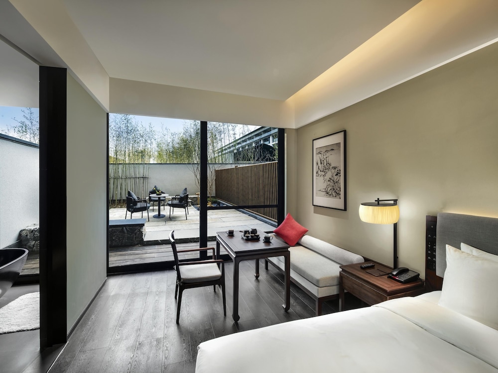 Pullman Nanchang Xinlv 8/18