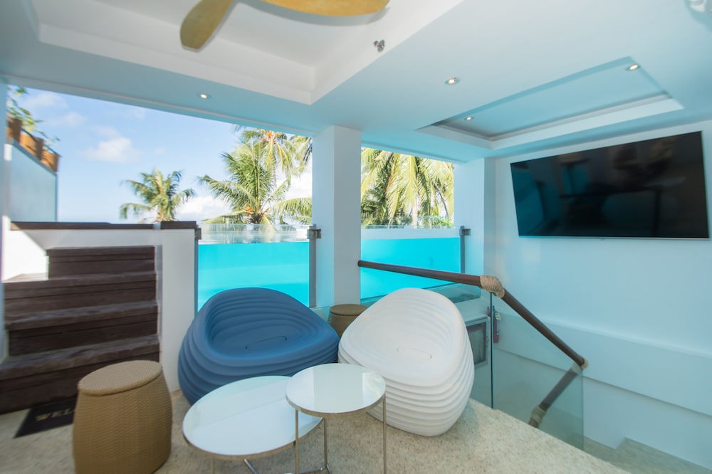 Signature Boracay Blue 35/50