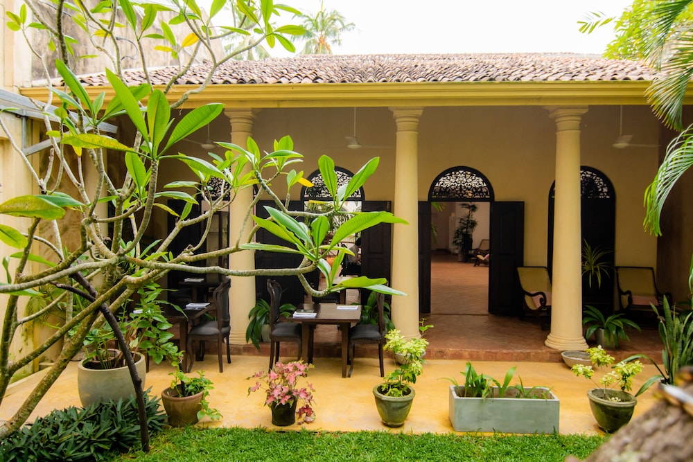 Mango House 2/71