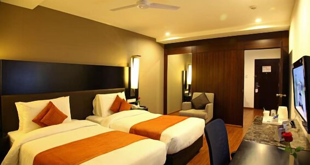 Minerva Grand - Kondapur 7/24