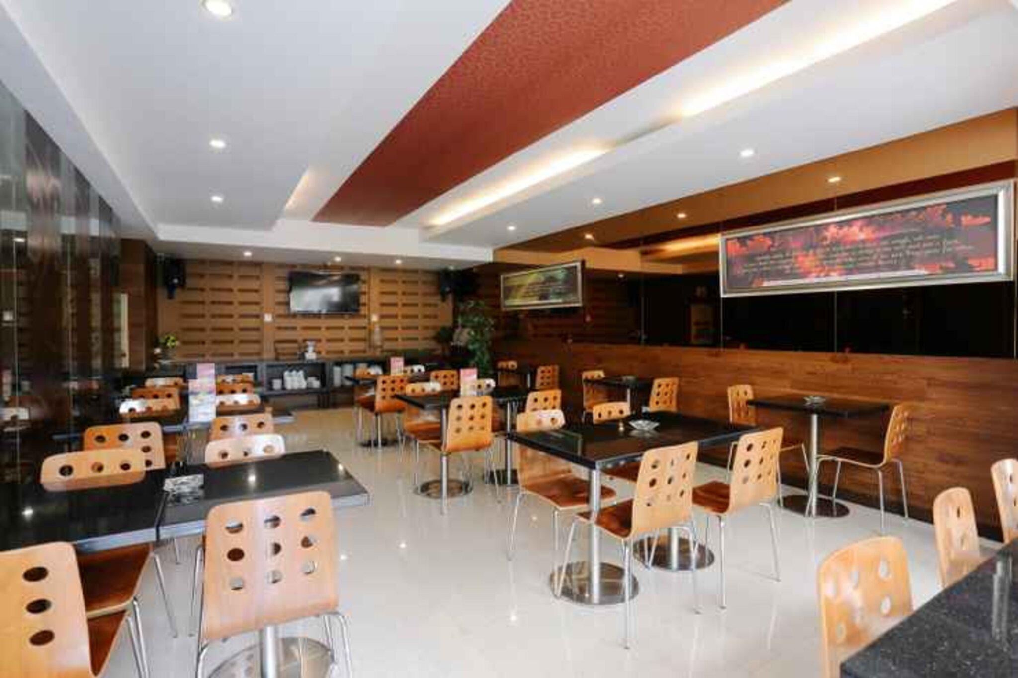 Favor Hotel Makassar City Center By LIFE 14/19