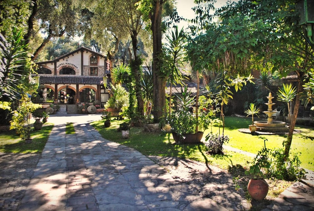 Hacienda Don Juan 36/43