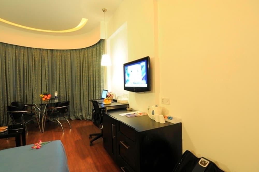 The Central Court Hotel 19/43