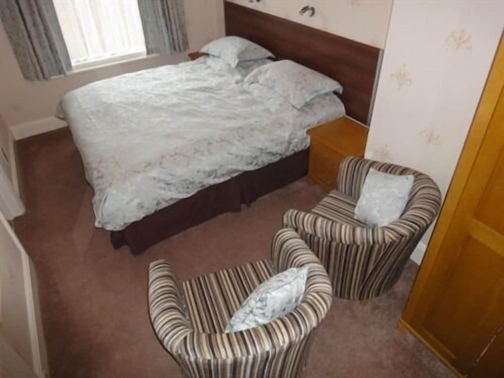 Brooke House 25/44