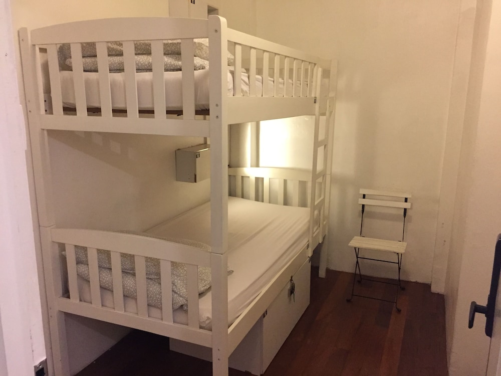 Royal Hostel Singapore 5/33