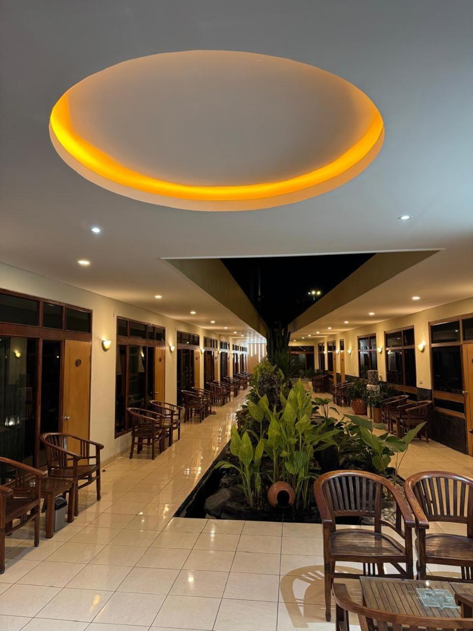 Hotel Priangan 34/50