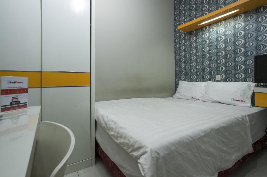 RedDoorz @ Siwalankerto Surabaya 15/49