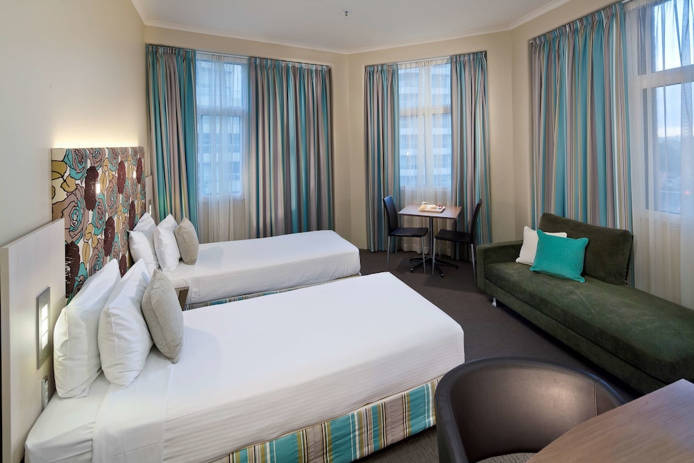 SUPERIOR, KING BED, PARK VIEW