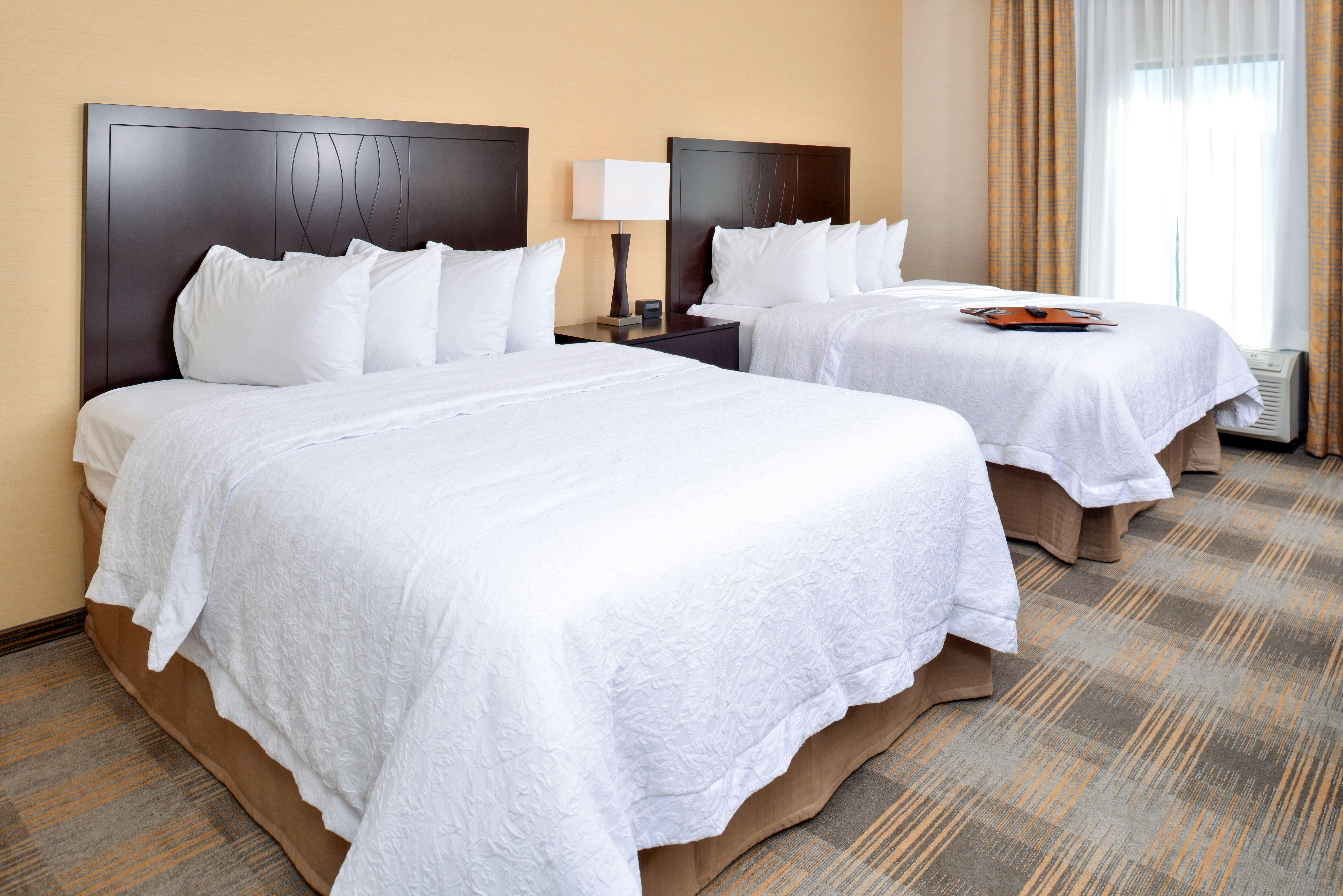 غرفة بسريرين كوين، Hampton Inn & Suites California University-Pittsburgh 5/9