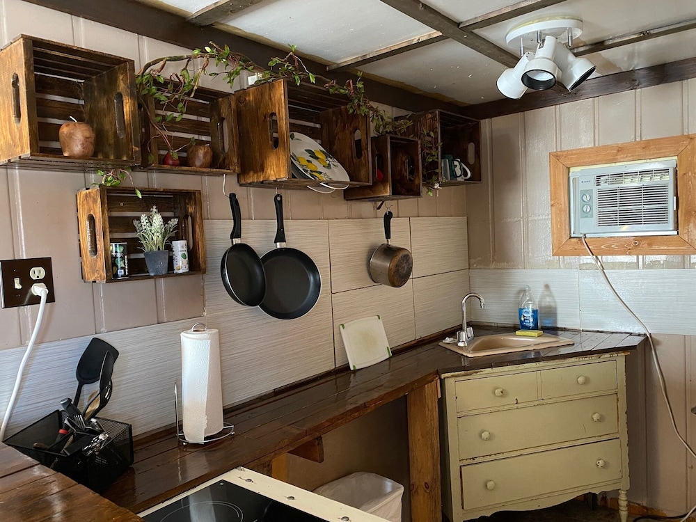 Roundtop Mountain Motel 20/33
