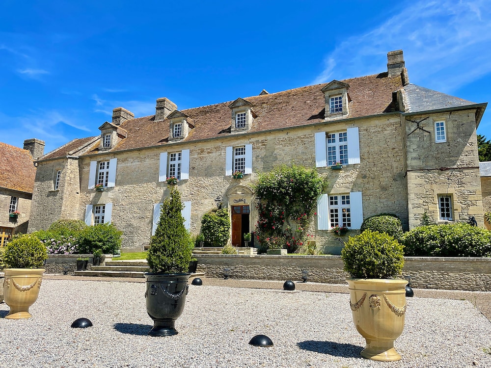 FERME DE LA RANCONNIERE - MANOIR DE MATHAN 73/78