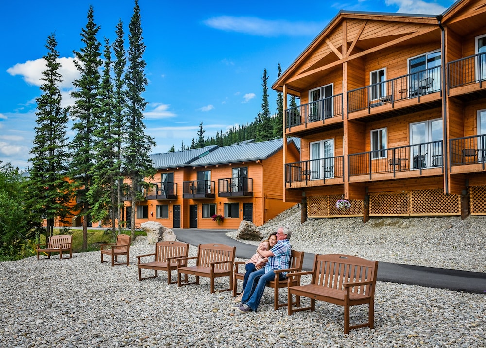 Denali Bluffs Hotel 57/68