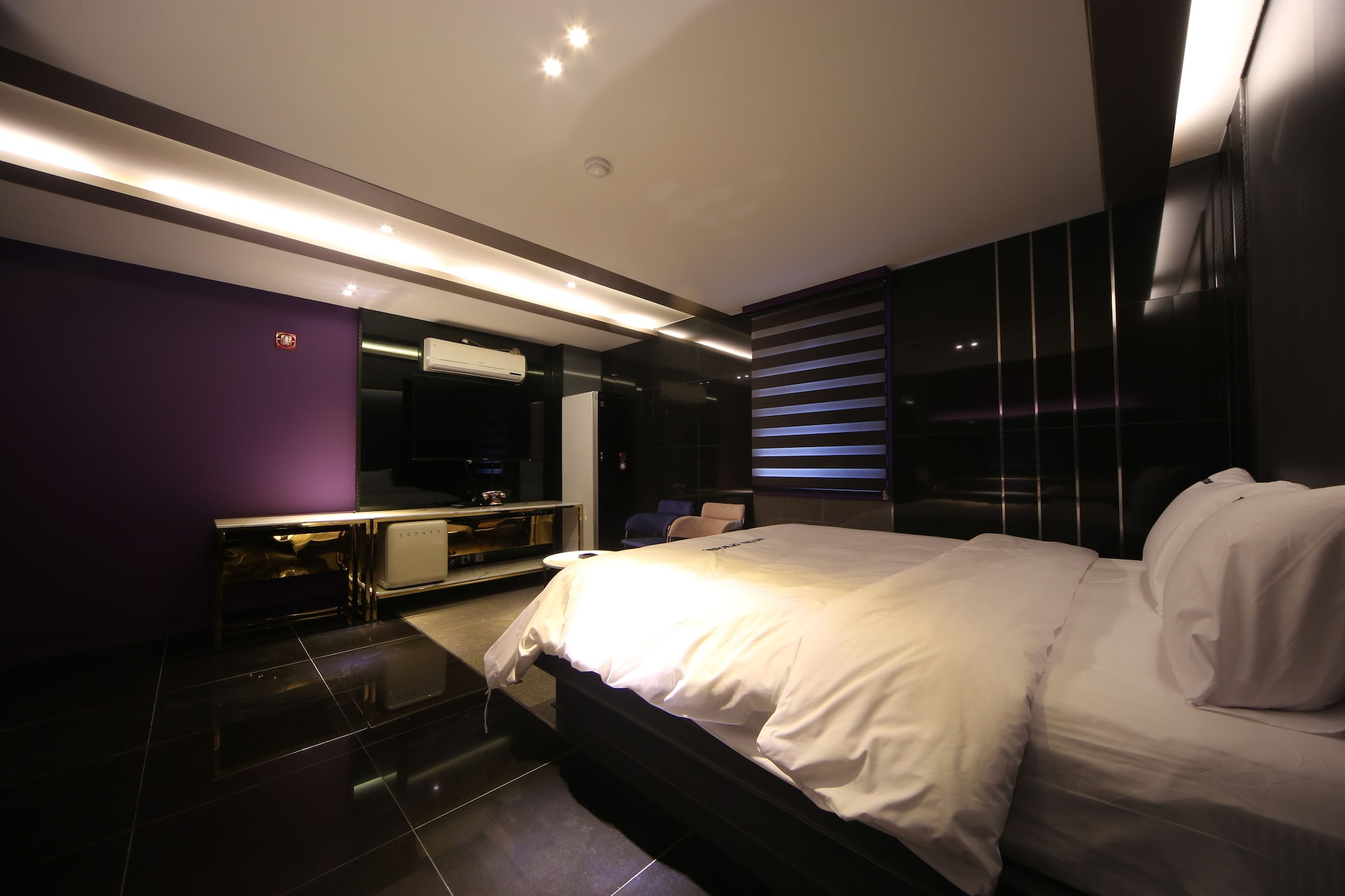VIP, DOUBLE BED
