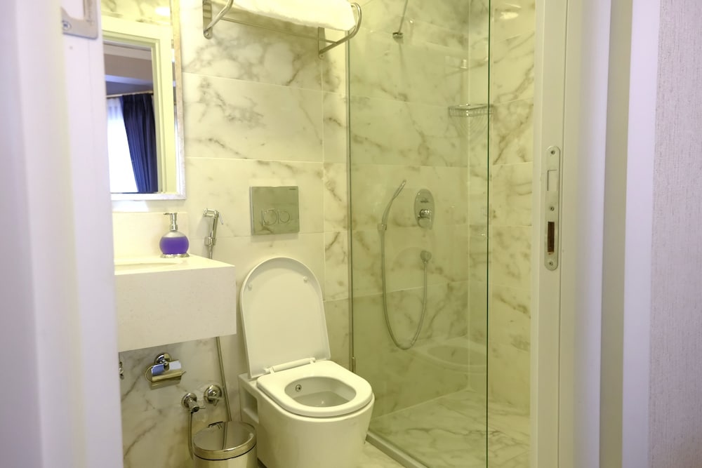 Olympos Garden Hotel 32/34