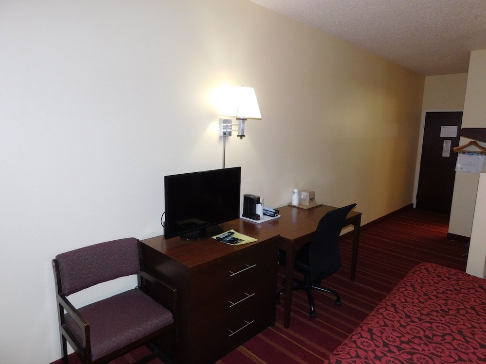 Days Inn by Wyndham Walcott Davenport 49/58