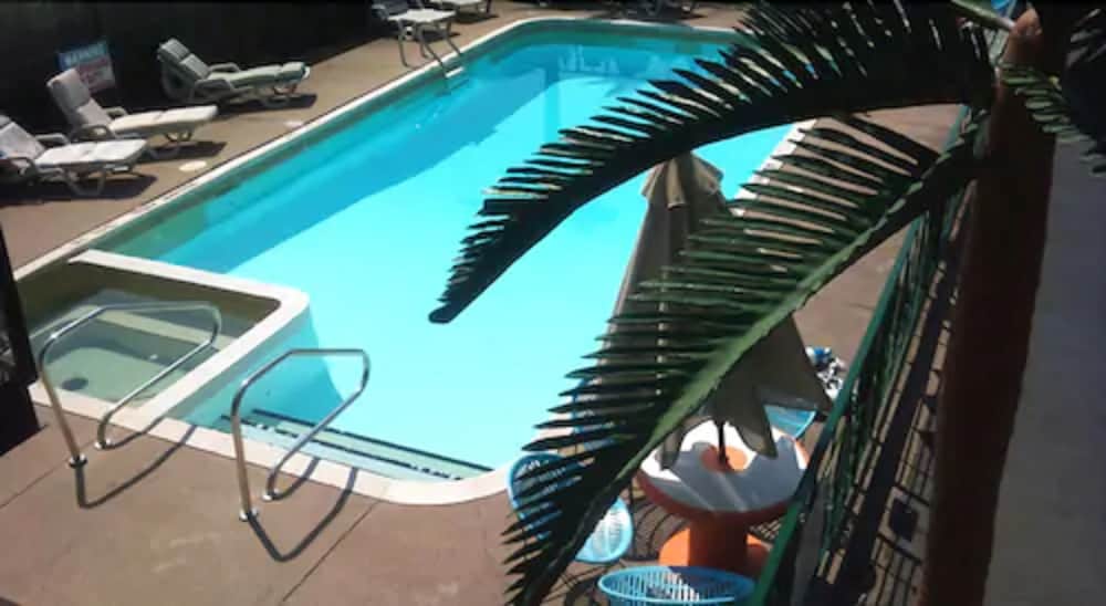 Rainbow Motor Inn - By The Falls 56/62