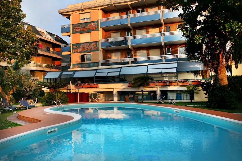 Garden Lido 1/50