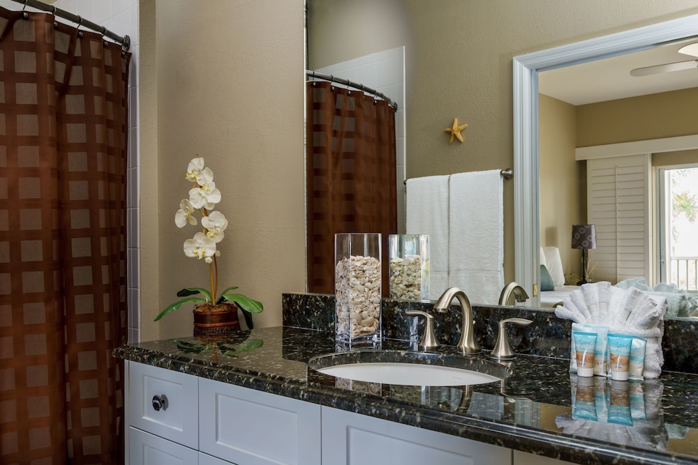 2 BEDROOMS, DELUXE, SUITE, KITCHEN