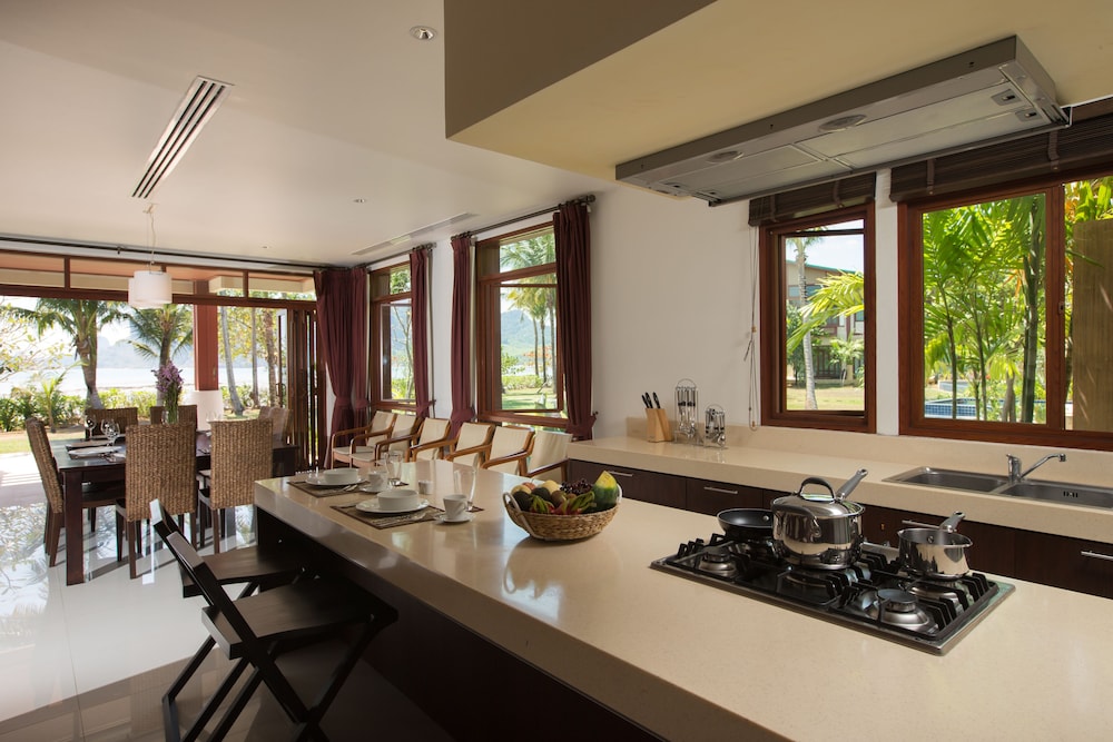 Amatapura Beach Villa 1 43/59