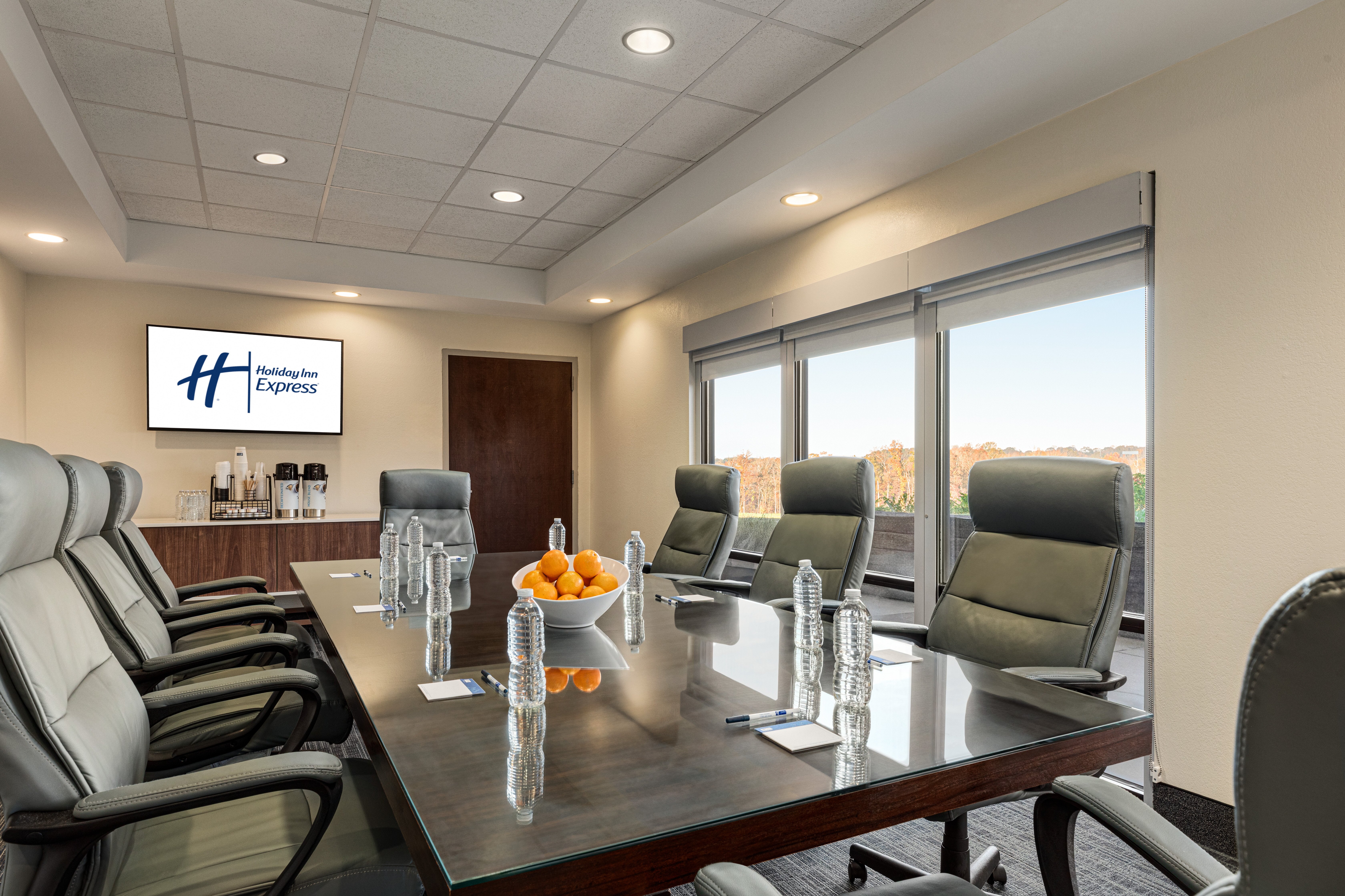 Holiday Inn Express Hotel Suites Lexington Nw the Vineyard 41/50