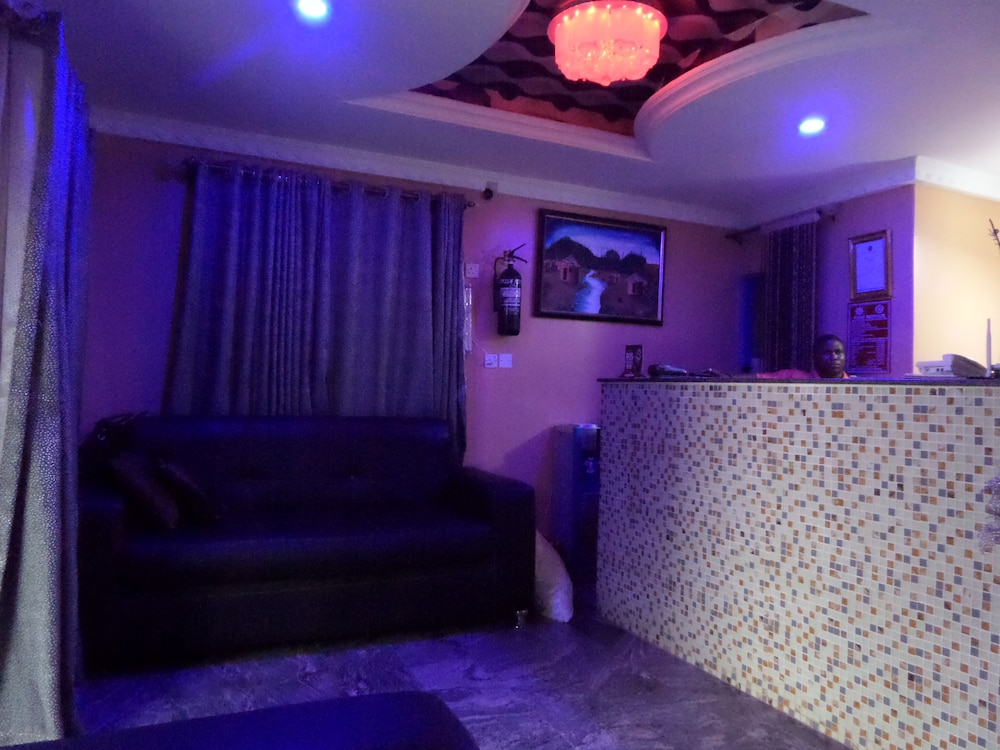 Jimson International Hotel And Suites 2/21