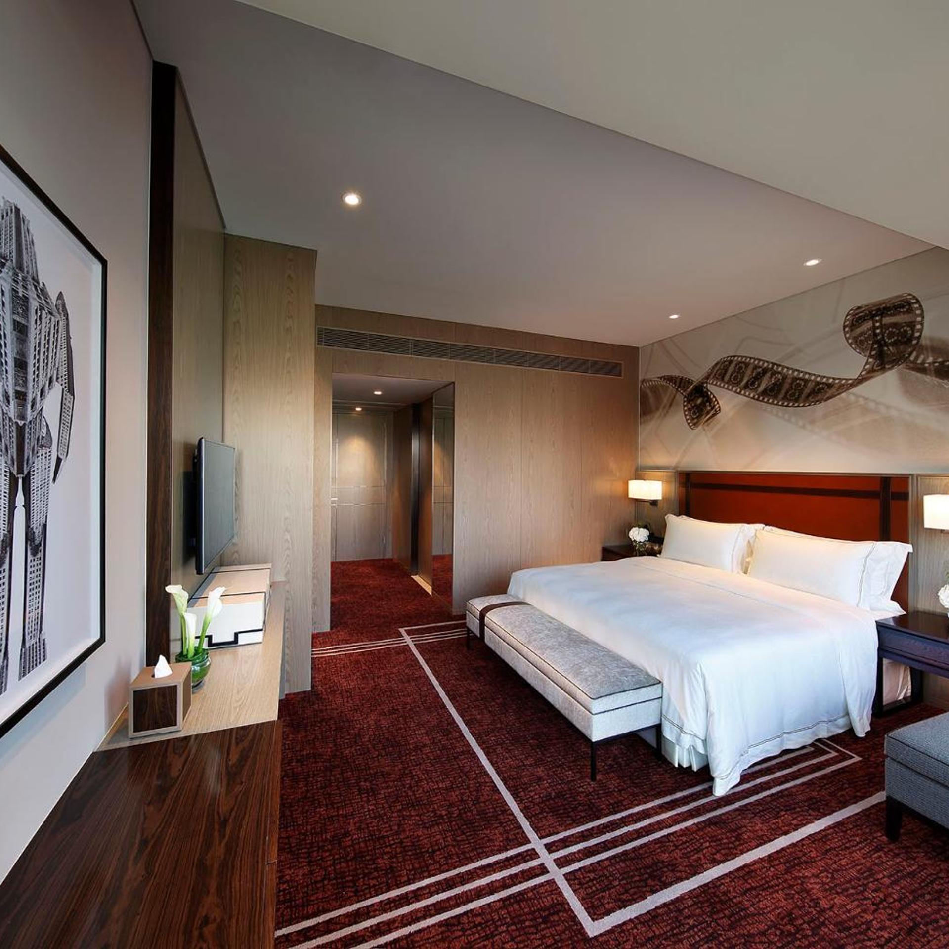 Celebrity, Gallery, House, King Bed