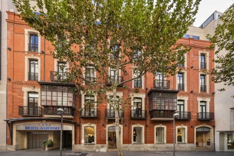 Silken Alfonso X 4/70