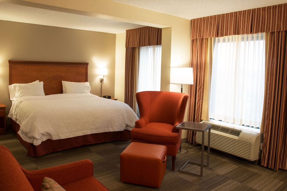 Hampton Inn Charleston Southbridge 15/41