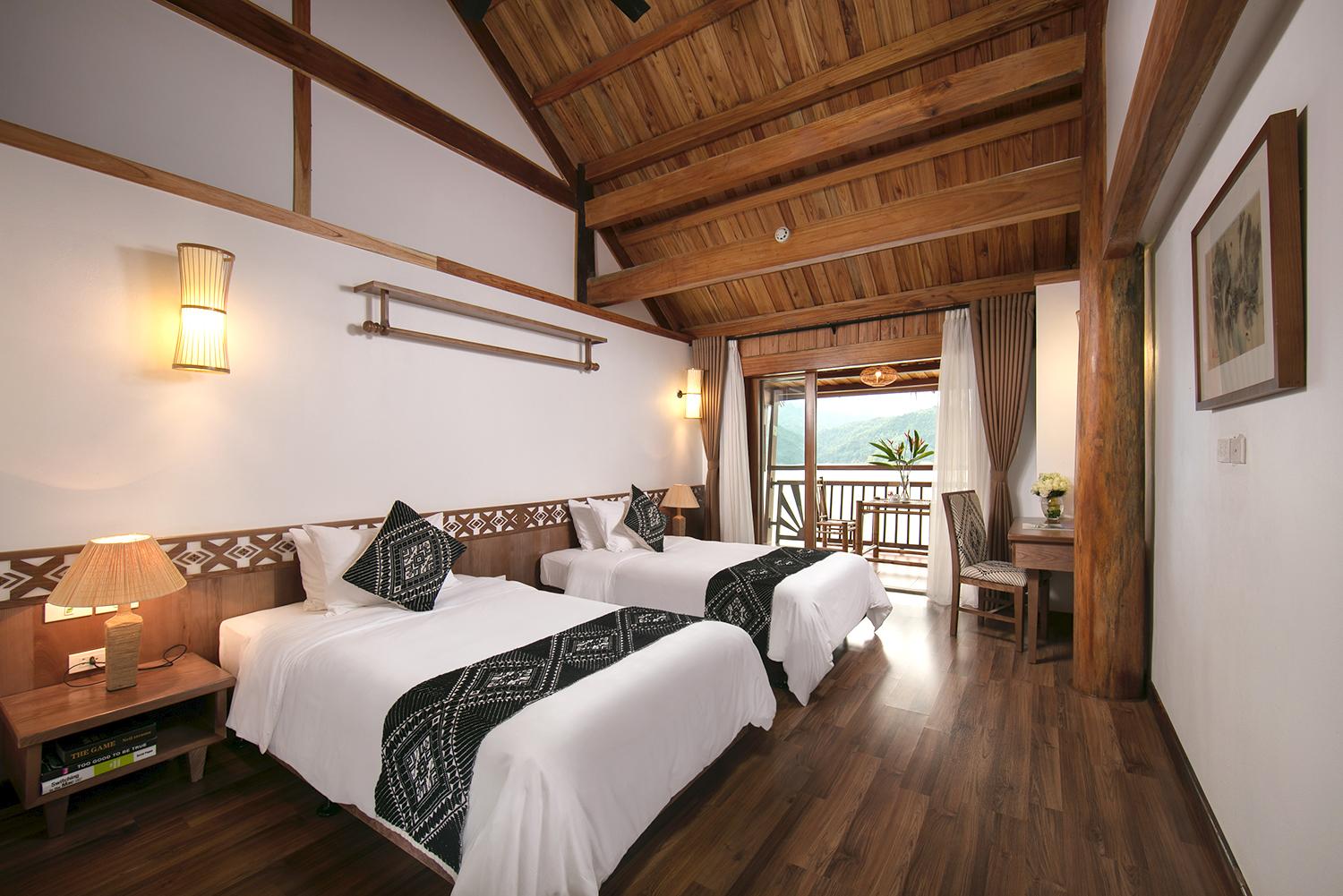 غرفة سوبيريور بسريرين منفصلين بإطلالة على البحيرة بشرفة، Mai Chau Hideaway Lake Resort 2/2