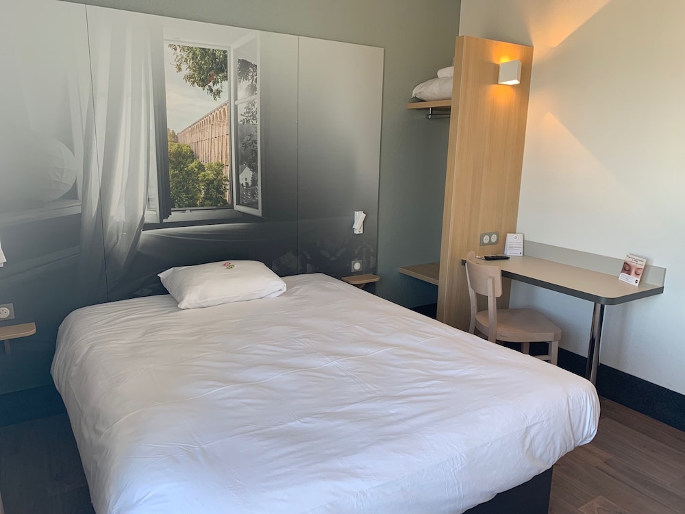 B&B HOTEL Chaumont 8/30