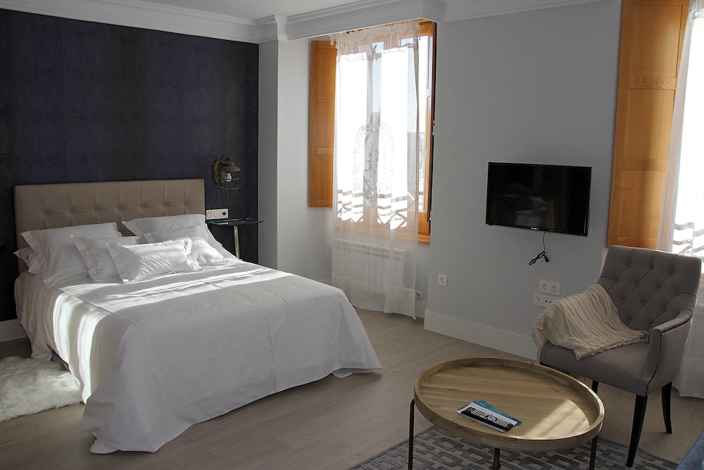 Principia Suites 7/43