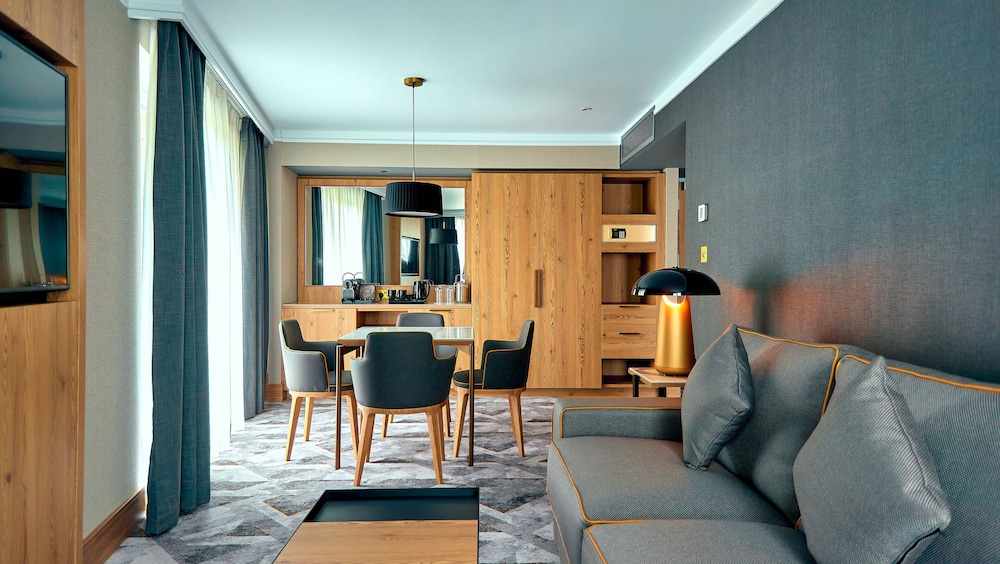 Crowne Plaza Marlow 37/74