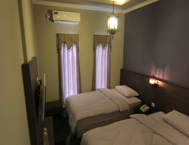Suria Syariah City Hotel 7/11